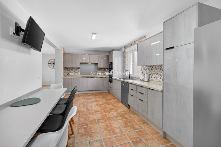 Image No.13-4 Bed Villa for sale