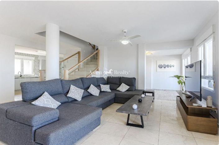 Image No.19-Villa de 4 chambres à vendre à Los Cristianos