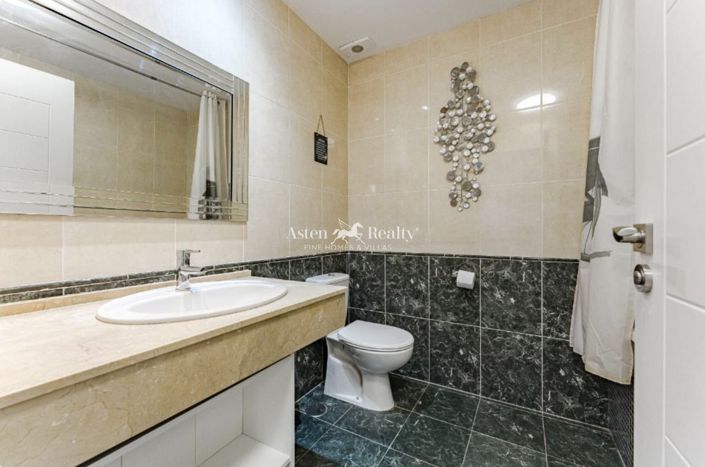 Image No.20-Villa de 4 chambres à vendre à Los Cristianos