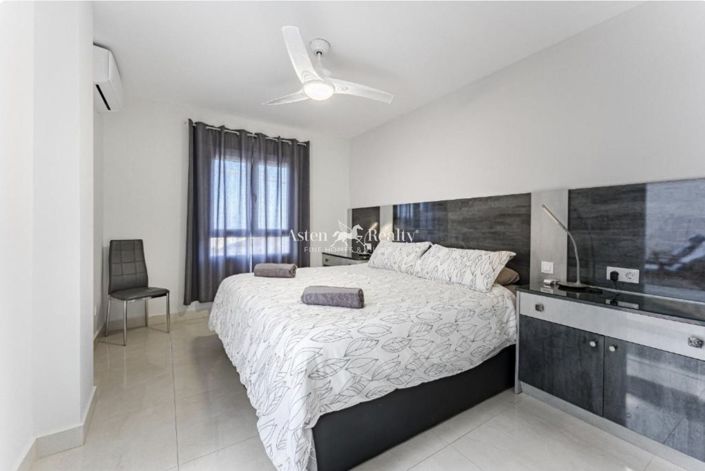 Image No.21-Villa de 4 chambres à vendre à Los Cristianos