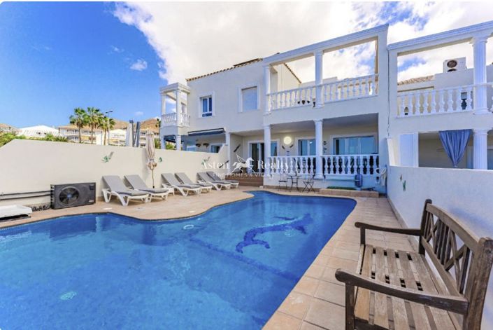 Image No.3-Villa de 4 chambres à vendre à Los Cristianos