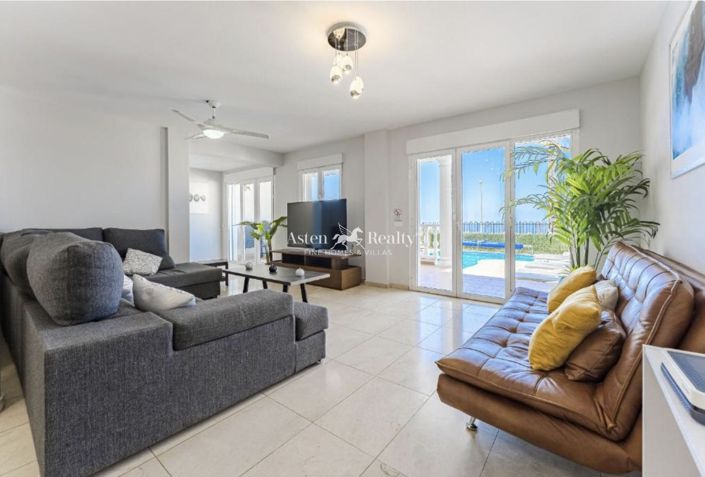 Image No.34-Villa de 4 chambres à vendre à Los Cristianos