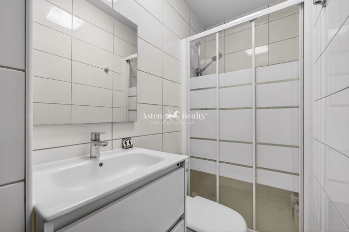 Image No.38-4 Bed Villa for sale