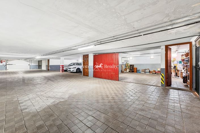 Image No.24-4 Bed House for sale