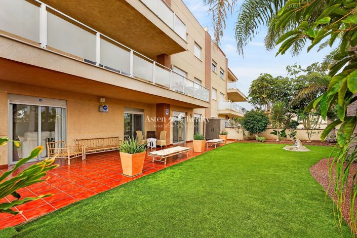 Image No.2-3 Bed Flat for sale