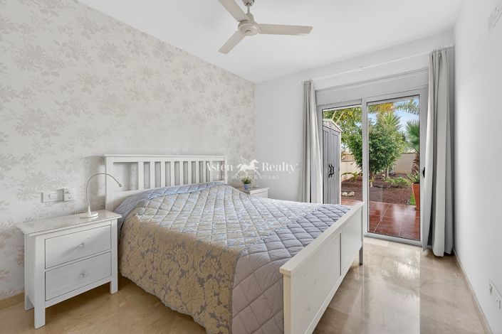 Image No.5-3 Bed Flat for sale