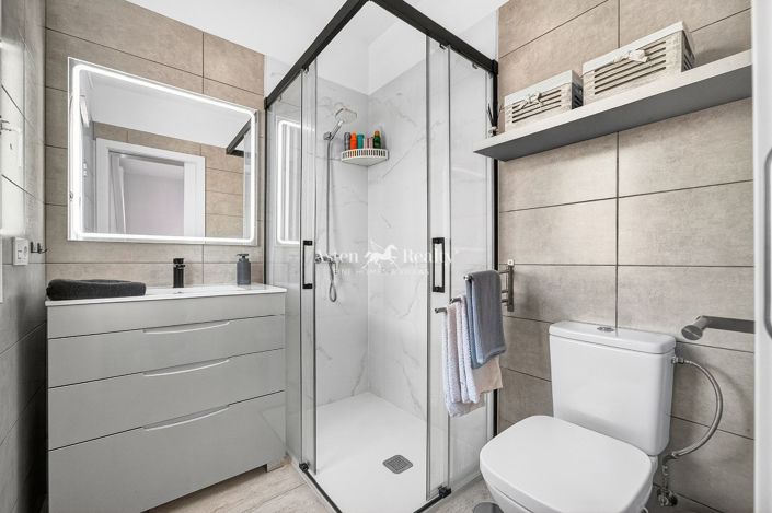 Image No.13-3 Bed House for sale