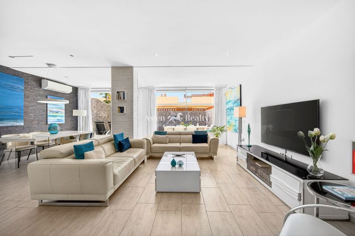 Image No.7-3 Bed House for sale