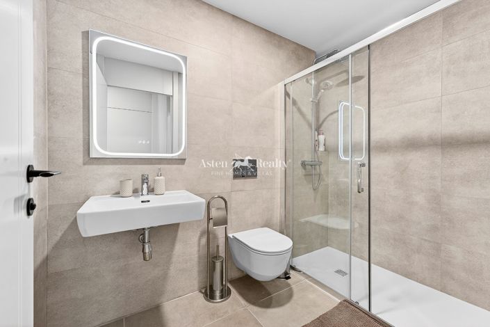 Image No.19-2 Bed Apartment for sale