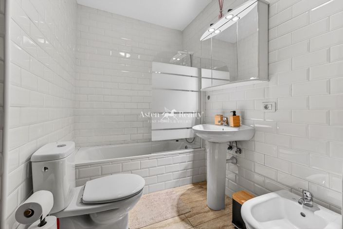 Image No.13-2 Bed Apartment for sale