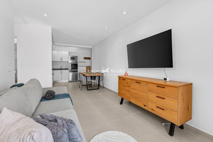 Image No.4-2 Bed Flat for sale