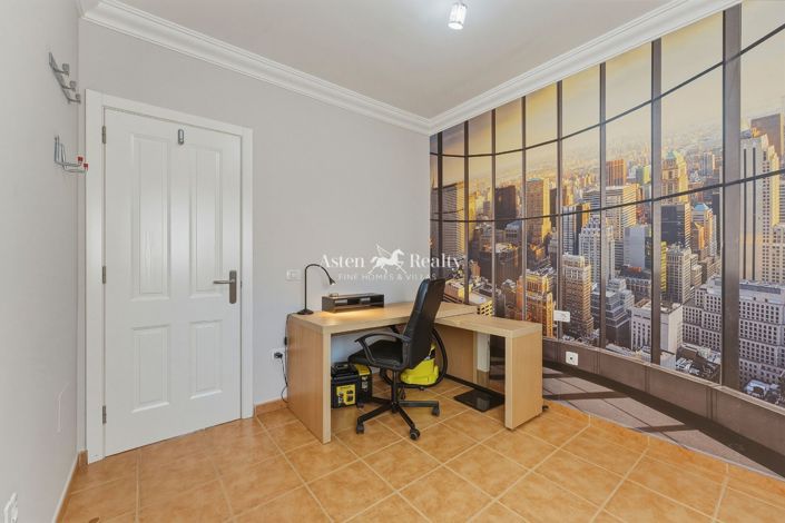 Image No.8-3 Bed Apartment for sale