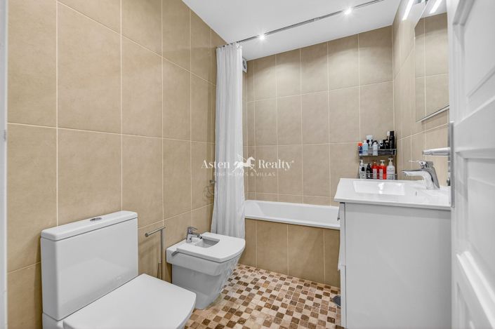 Image No.13-2 Bed Apartment for sale