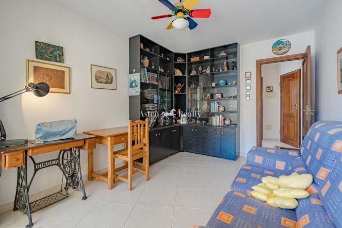 Image No.6-1 Bed Flat for sale