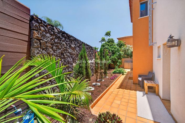 Image No.8-4 Bed Villa for sale