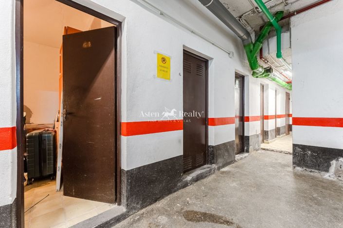 Image No.28-3 Bed Flat for sale