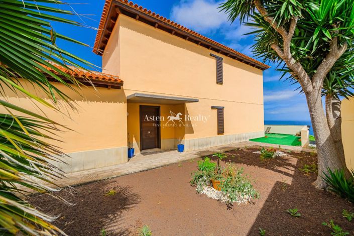 Image No.13-3 Bed Villa for sale
