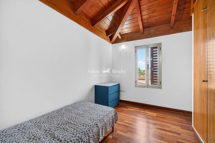 Image No.19-3 Bed Villa for sale