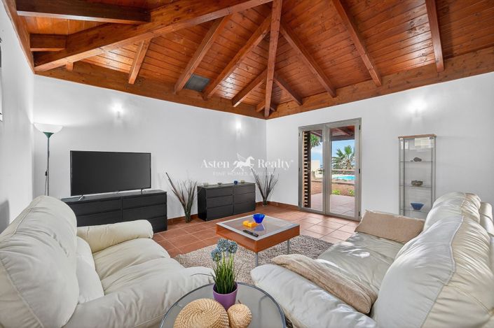 Image No.33-3 Bed Villa for sale