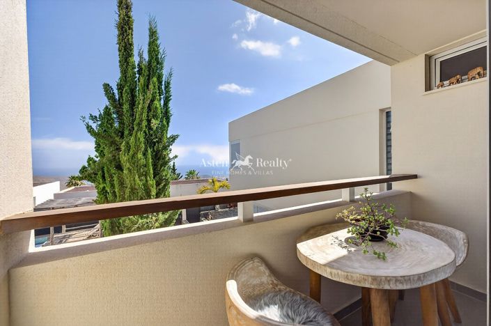 Image No.25-3 Bed Villa for sale