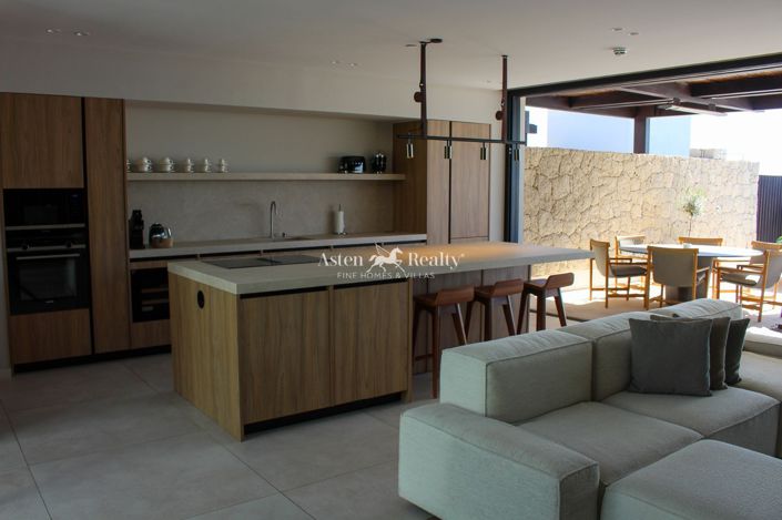 Image No.15-3 Bed Villa for sale