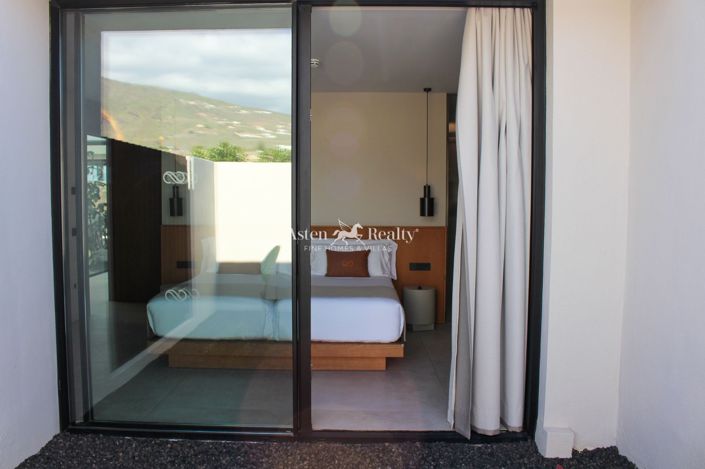 Image No.25-3 Bed Villa for sale