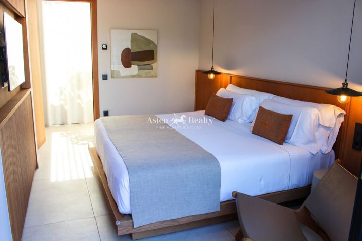 Image No.29-3 Bed Villa for sale