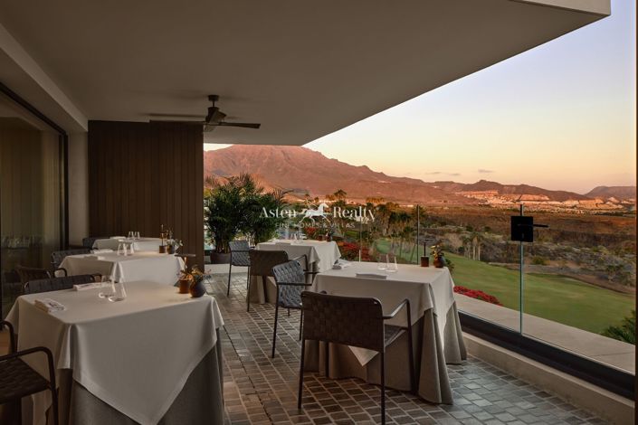 Image No.36-3 Bed Villa for sale