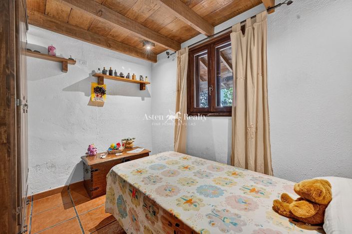 Image No.16-3 Bed House for sale