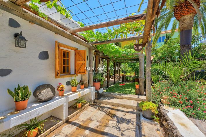 Image No.21-3 Bed House for sale