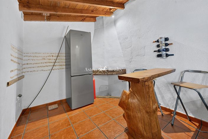 Image No.31-3 Bed House for sale