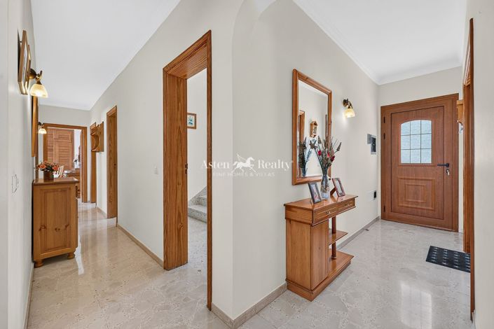Image No.27-4 Bed House for sale