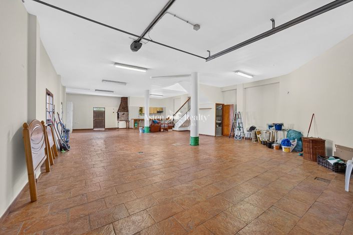 Image No.32-4 Bed House for sale