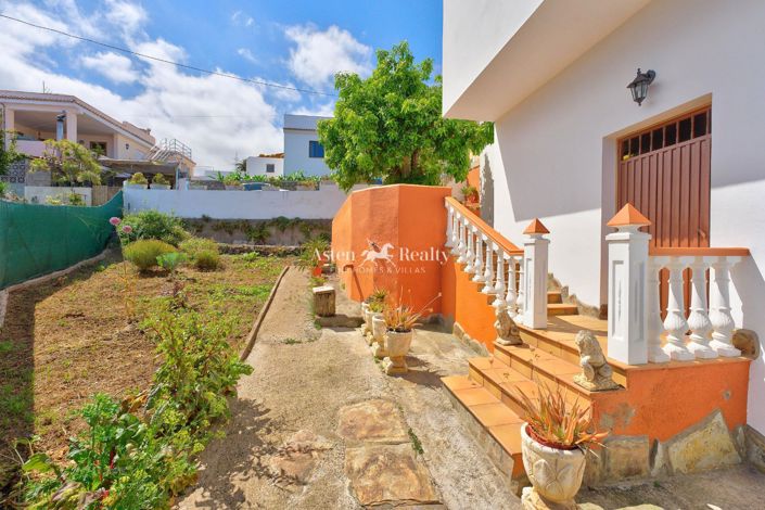 Image No.37-4 Bed House for sale