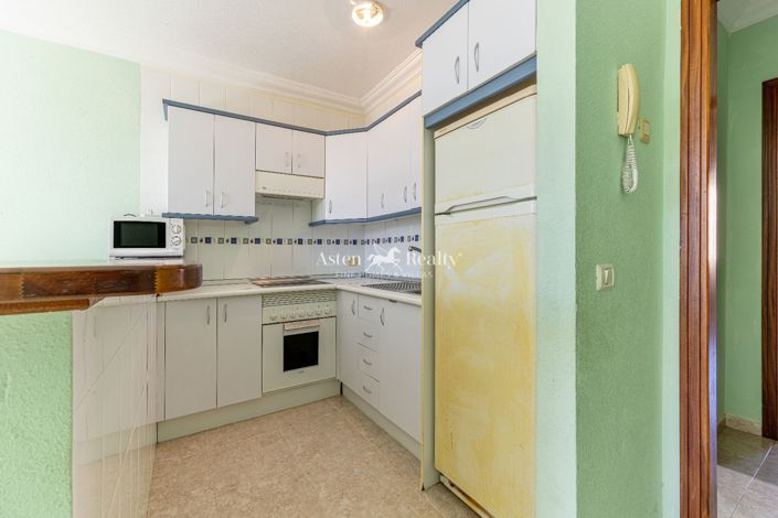 Image No.14-3 Bed Flat for sale