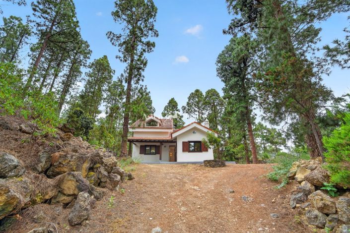 Image No.3-3 Bed Villa for sale