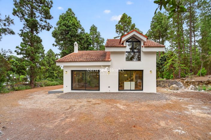 Image No.7-3 Bed Villa for sale