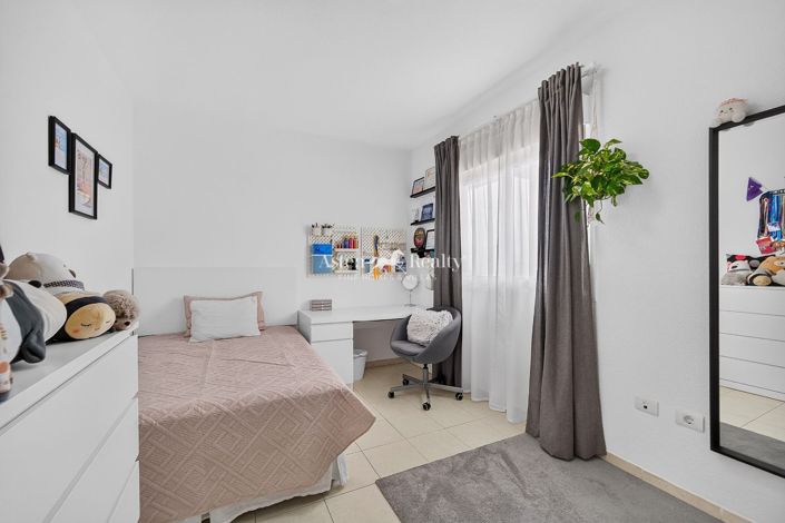 Image No.17-3 Bed Apartment for sale