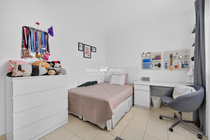 Image No.18-3 Bed Apartment for sale