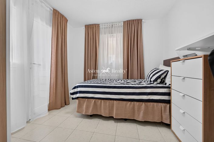 Image No.22-3 Bed Apartment for sale