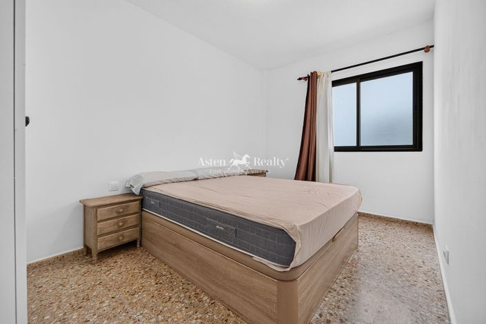 Image No.13-3 Bed Flat for sale