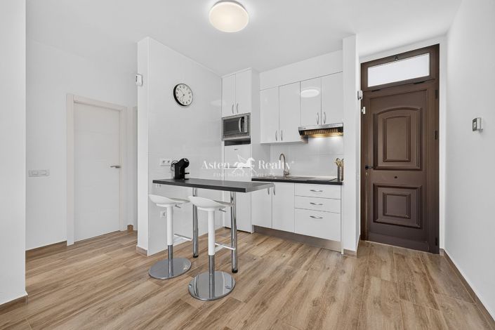 Image No.8-1 Bed Flat for sale