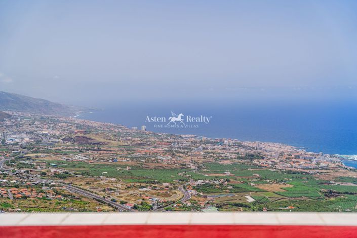Image No.2-5 Bed House for sale