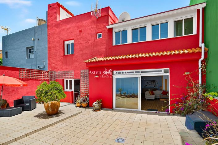 Image No.26-5 Bed House for sale