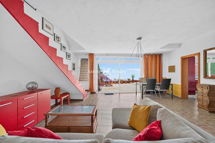 Image No.29-5 Bed House for sale