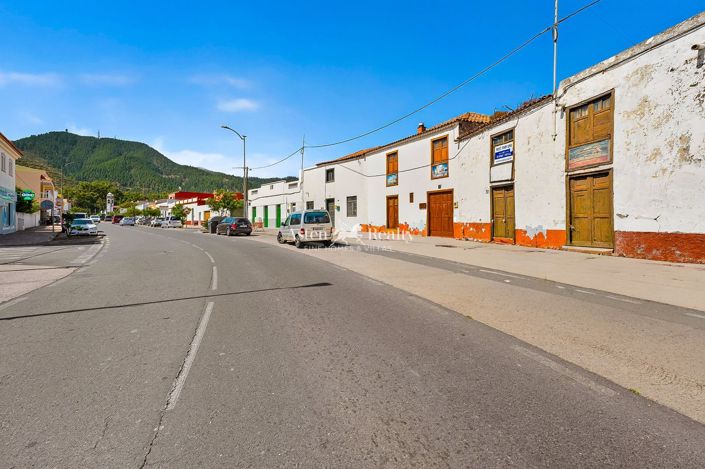 Image No.19-3 Bed House for sale