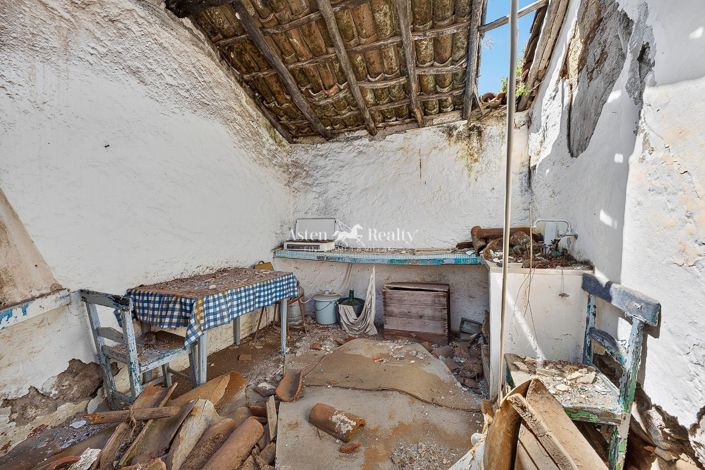 Image No.6-3 Bed House for sale