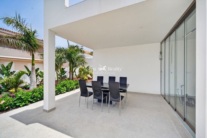 Image No.17-5 Bed Villa for sale