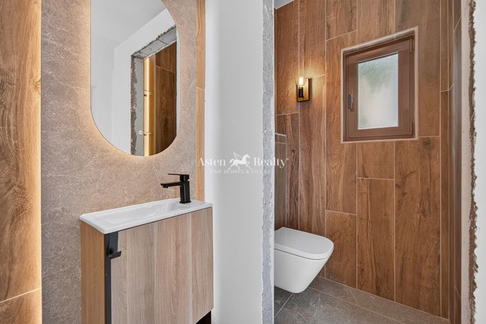 Image No.20-5 Bed Villa for sale