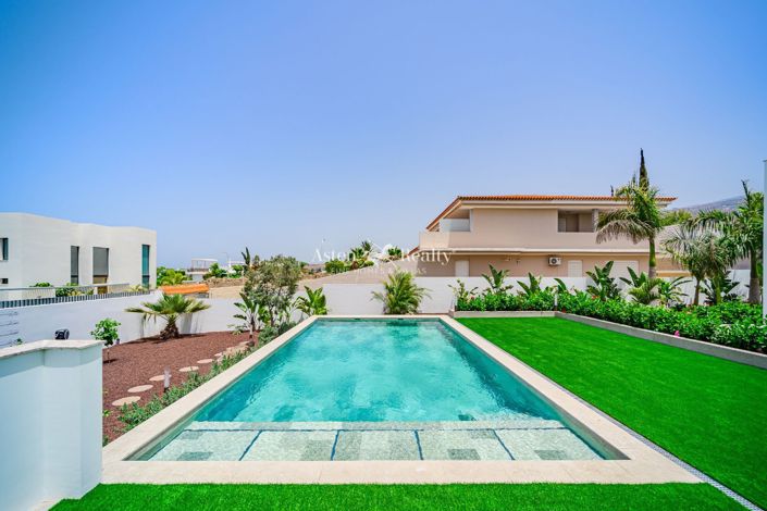 Image No.31-5 Bed Villa for sale